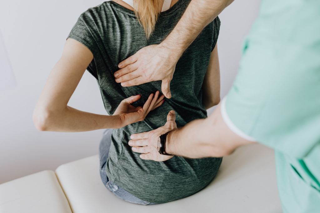 a person with osteoporosis